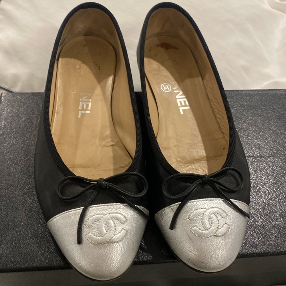 Authentic Chanel ballerina flats
